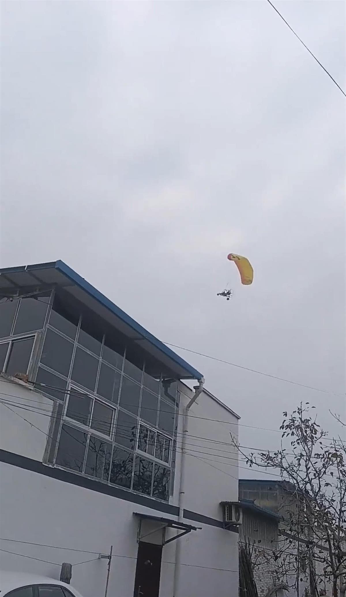 专家分析:陕西“自制飞机”飞天事件背后的安全隐患和合理性