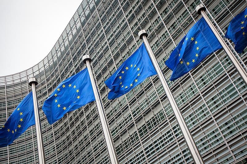 欧盟宣布冻结俄罗斯央行在欧洲资产:一项旨在支持乌克兰的经济制裁