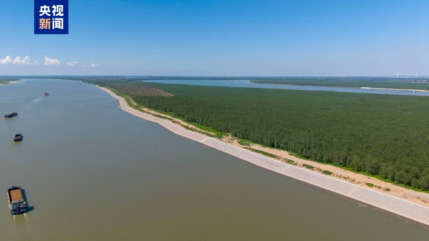 长江航道4.5米水深贯通:5000吨级船舶直达重庆