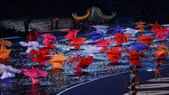 广东奥林匹克体育中心开幕式震撼全场,岭南风韵和大湾区魅力交织其中