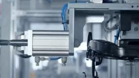 工业机器人革命:中国成为全球生产力培育的领跑者