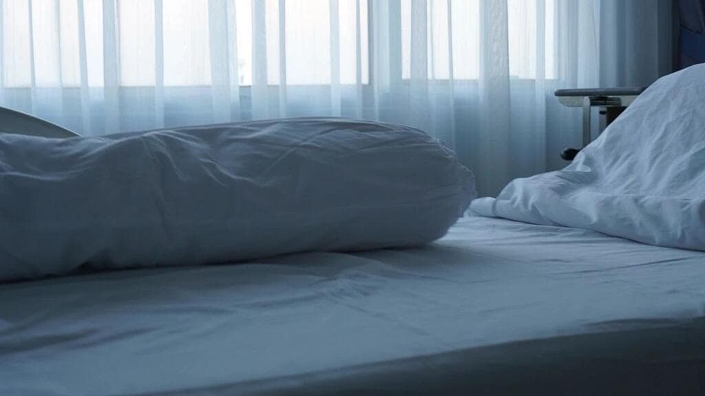 科学家警告:脏床单可能导致“微生物末日”