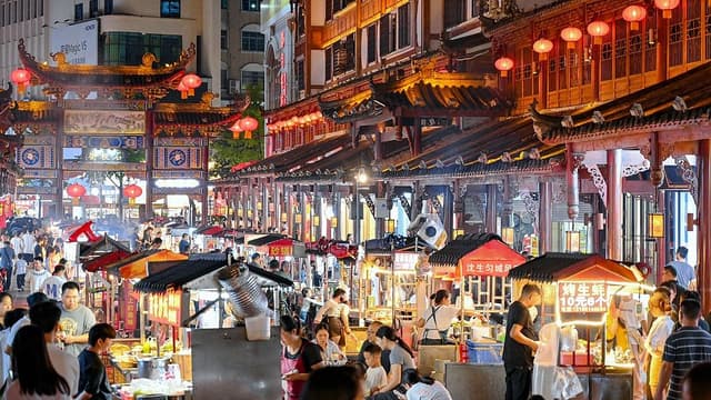 别把假期经济做成“一锤子买卖”:呼吁改善旅游业服务质量