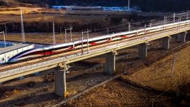 高铁时代加速发展:西延高铁开通引领交通革命