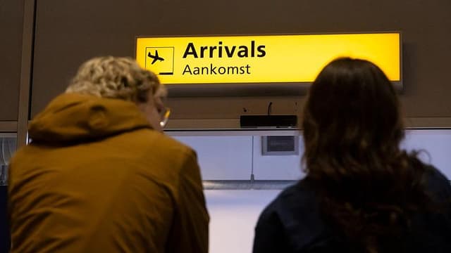 荷航大胆一试:中东战区直飞游