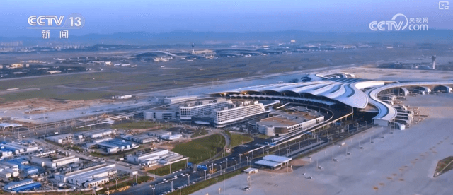 白云机场三期扩建:智慧与文化的完美融合